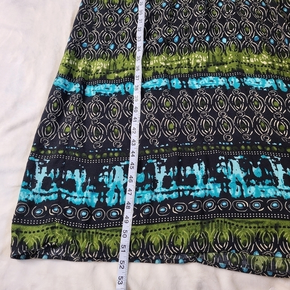Long Flowy Summer Dress. Black, Blue, Green, White. XL. Strechy on top. - Picture 11 of 12